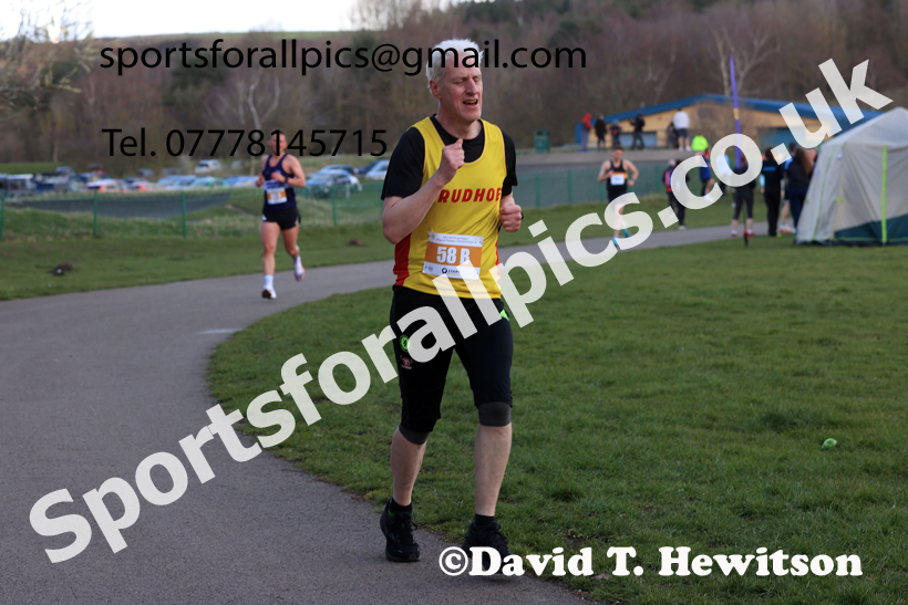 Masters Men Over-35s to 49s, 2026 NECAA Royal Signals Road Relays, Hetton Lyons Country Park, Hetton le Hole. Photo: David T. Hewitson/Sports for All Pics